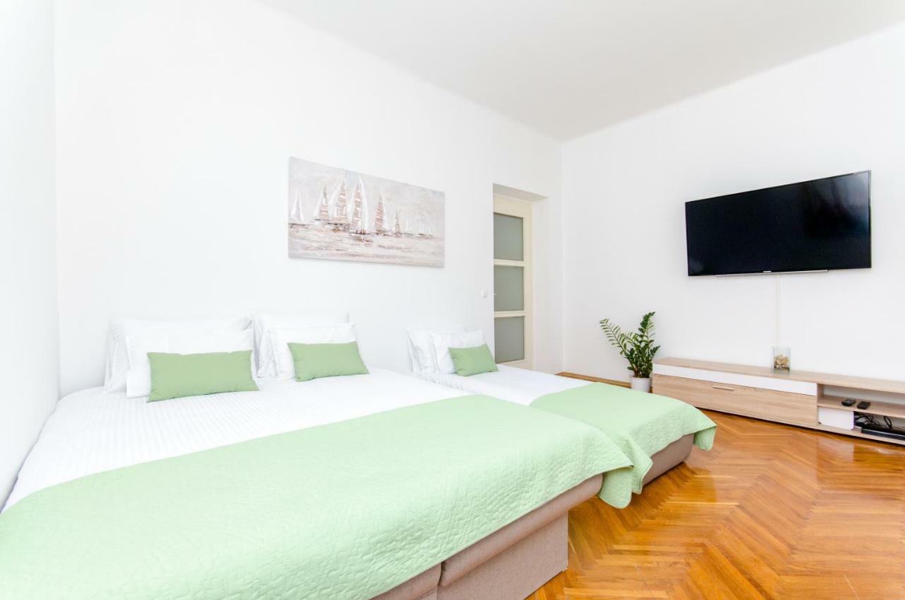 Apartment "Pomalo" Сплит Екстериор снимка