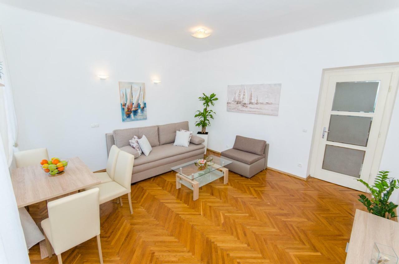 Apartment "Pomalo" Сплит Екстериор снимка