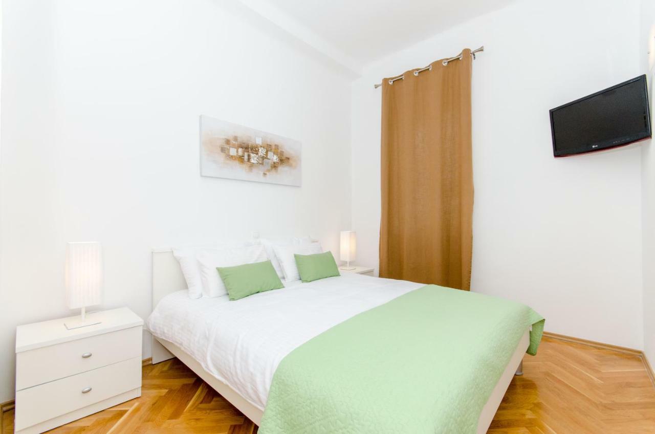 Apartment "Pomalo" Сплит Екстериор снимка